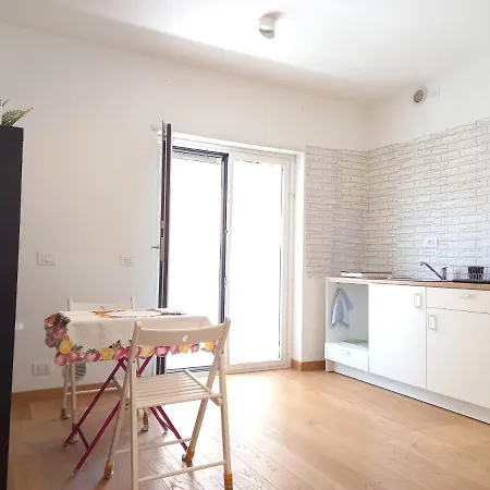Апартаменты Living Int 2 *
